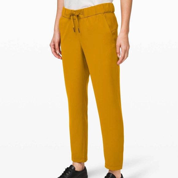 lululemon athletica Pants - lululemon On the Fly 7/8 Pant Woven Fools Gold 8